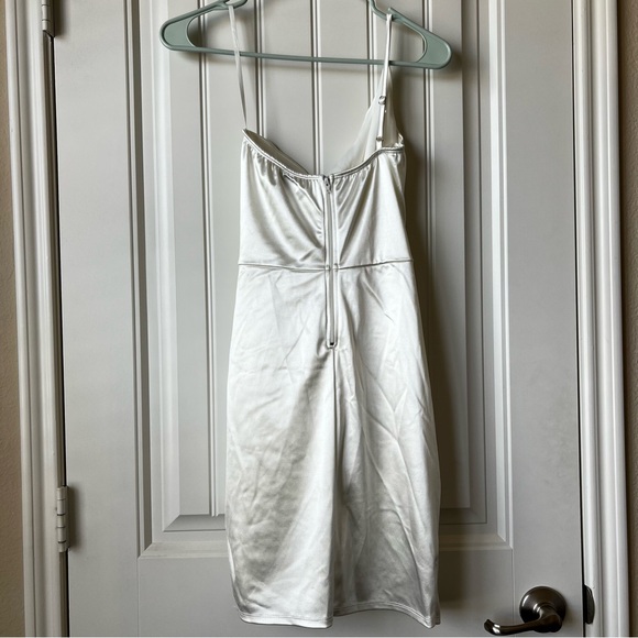 NWT Windsor, Lennox Formal One-Shoulder Satin Mini Dress, White, Size Small - Picture 3 of 12